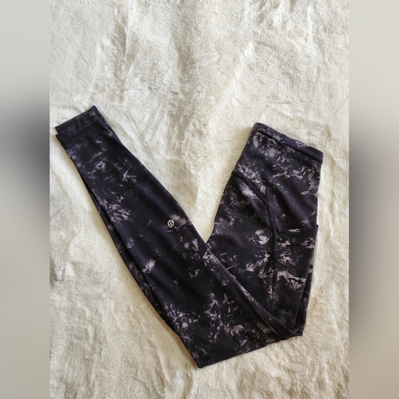 Lululemon Swift Speed High-rise Tights 28". Size 2 - Picture 16 of 16